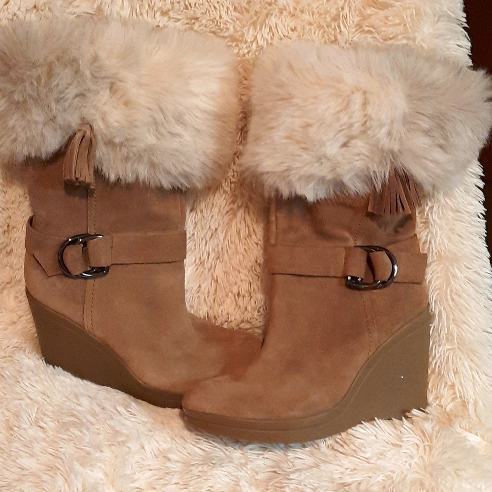 NWOT WINTER BOOTS